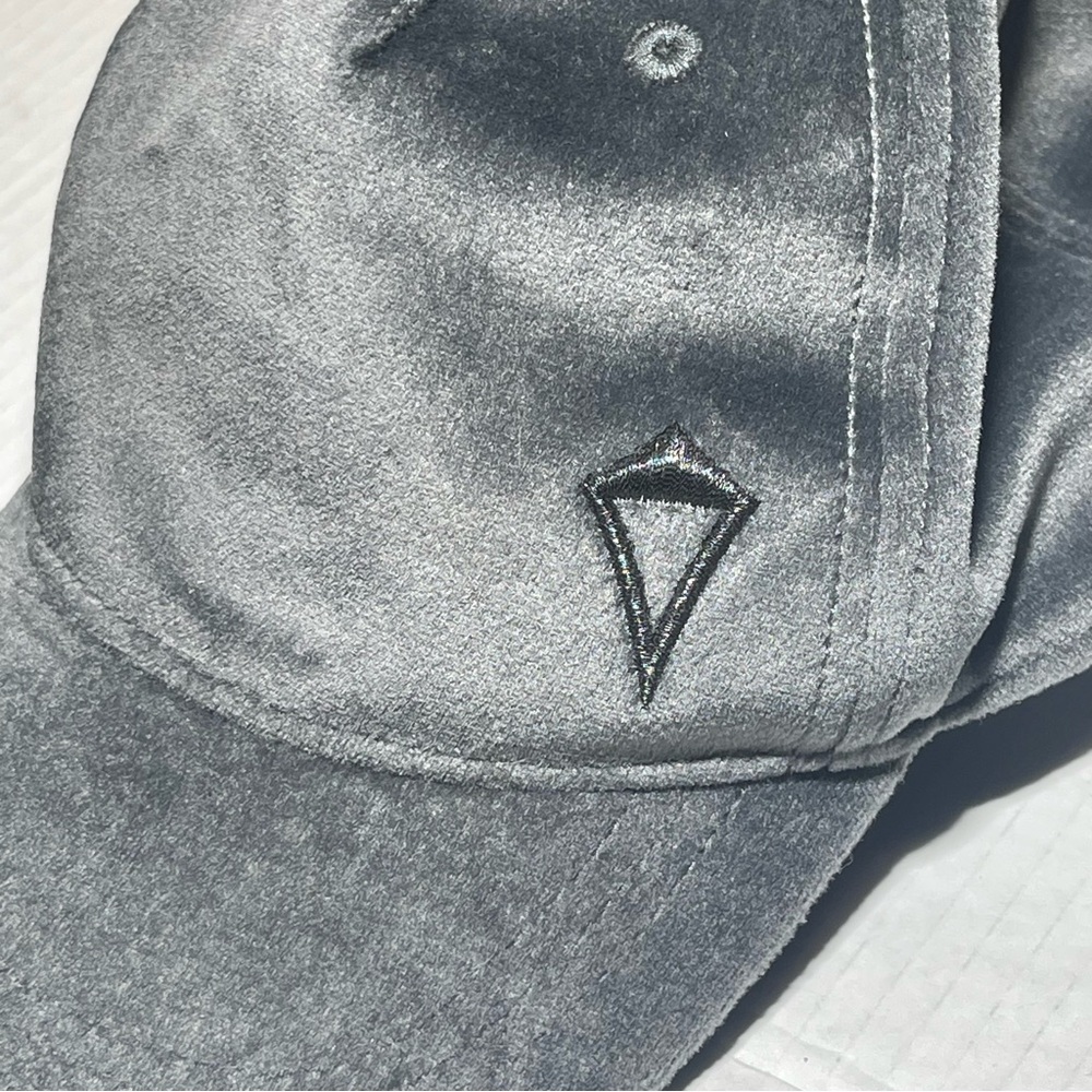 Lululemon Ivivva Hat Cap Velour XS/S Dark Coal Adjustable